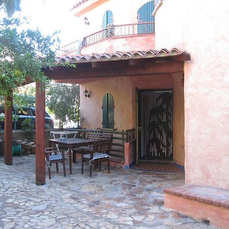 Villa Le Ginestre La Caletta Cameră foto